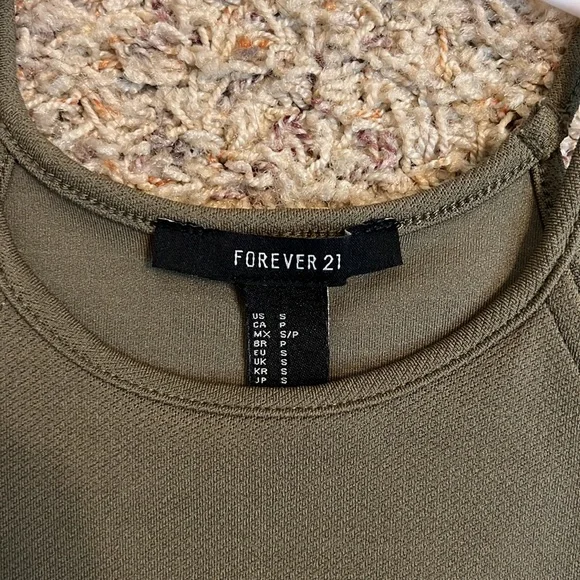 Olive Green Size Small - Picture 3 of 4